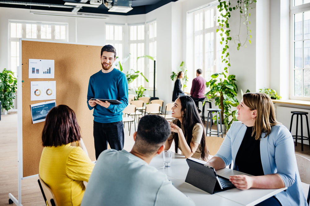 Personalmöte med kollegor